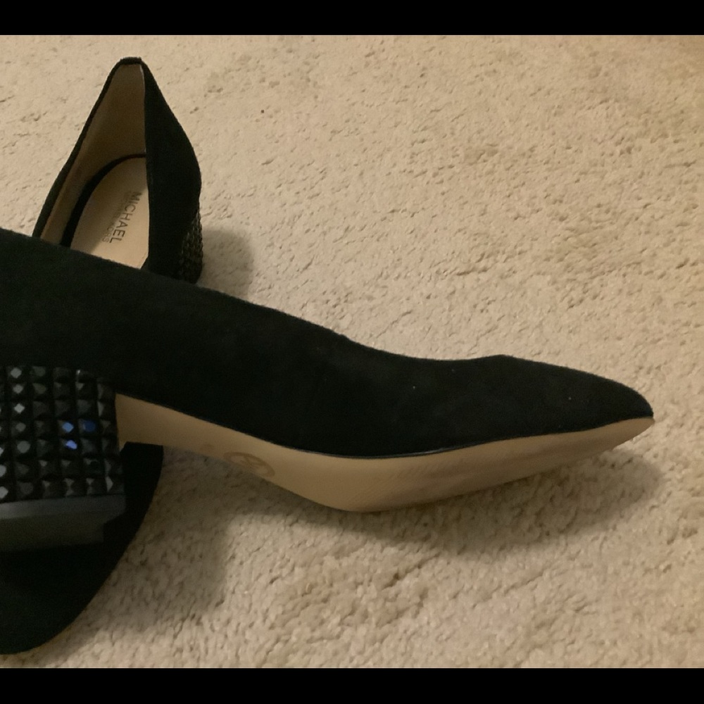 Shoes - Picture 10 of 16